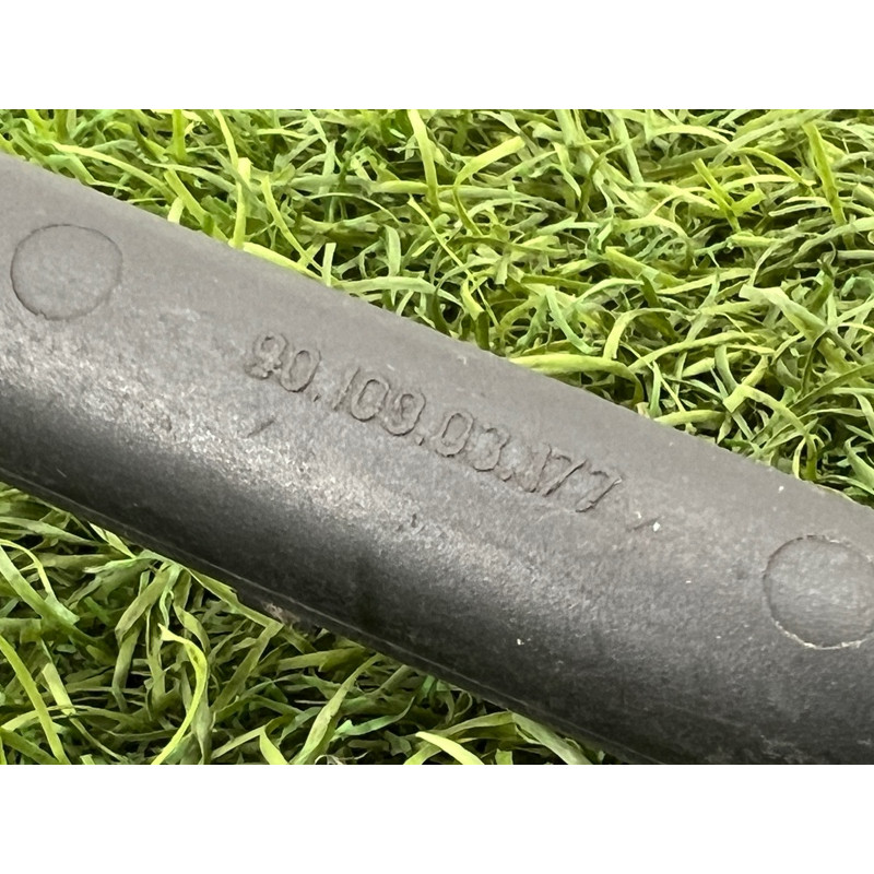 Трубка радиатора печки (отопление и кондиционирование) BMW 7-series E38 64118373177