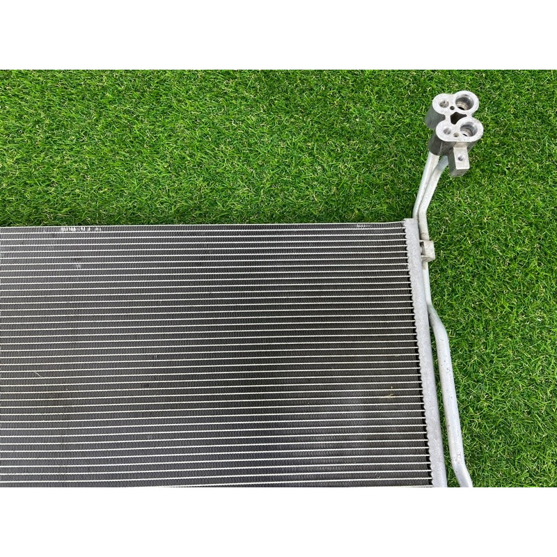 Радиатор кондиционера (отопление и кондиционирование) Volkswagen Touareg NF 2012 3.6 7P0820411A