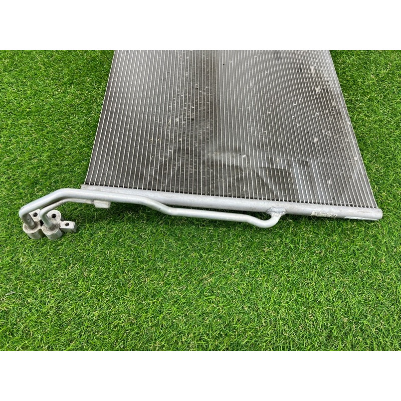 Радиатор кондиционера (отопление и кондиционирование) Volkswagen Touareg NF 2011 3.6 7P0820411A