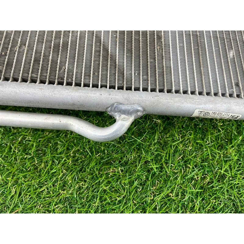 Радиатор кондиционера (отопление и кондиционирование) Volkswagen Touareg NF 2011 3.6 7P0820411A