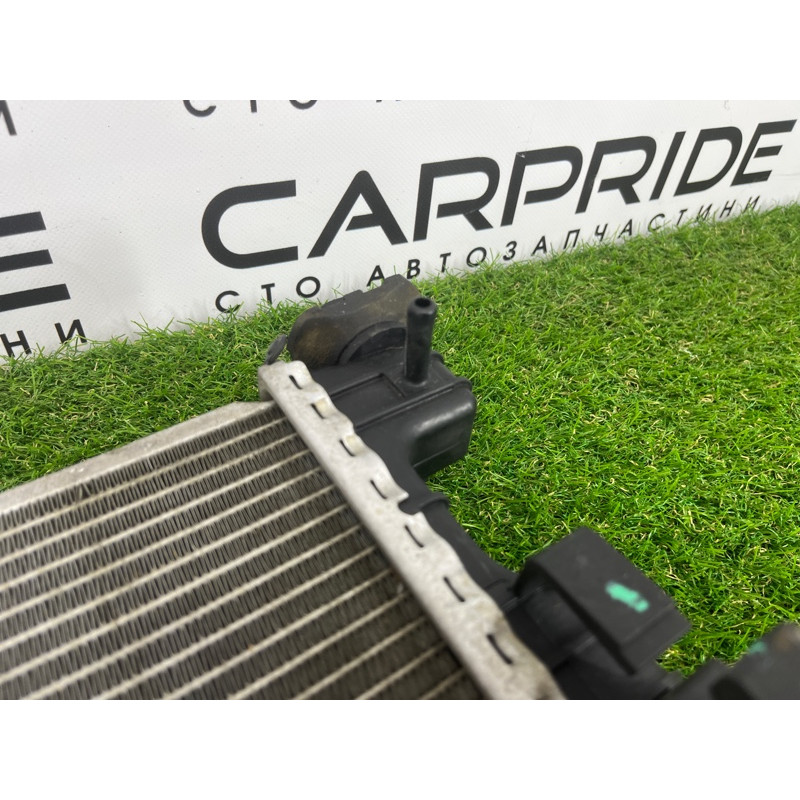 Радиатор охлаждения (система охлаждения) Jeep Grand Cherokee WK2 2017 3.6 68244867AA