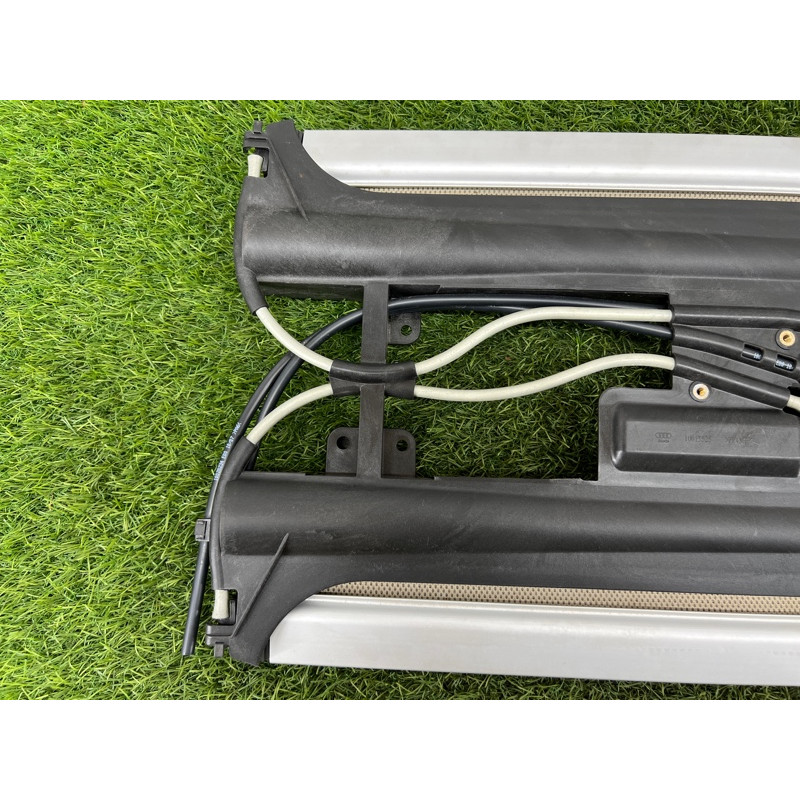 Шторка панорамной крыши (салон) AUDI A8 D4 2011 4,2 4H4877307HJ3