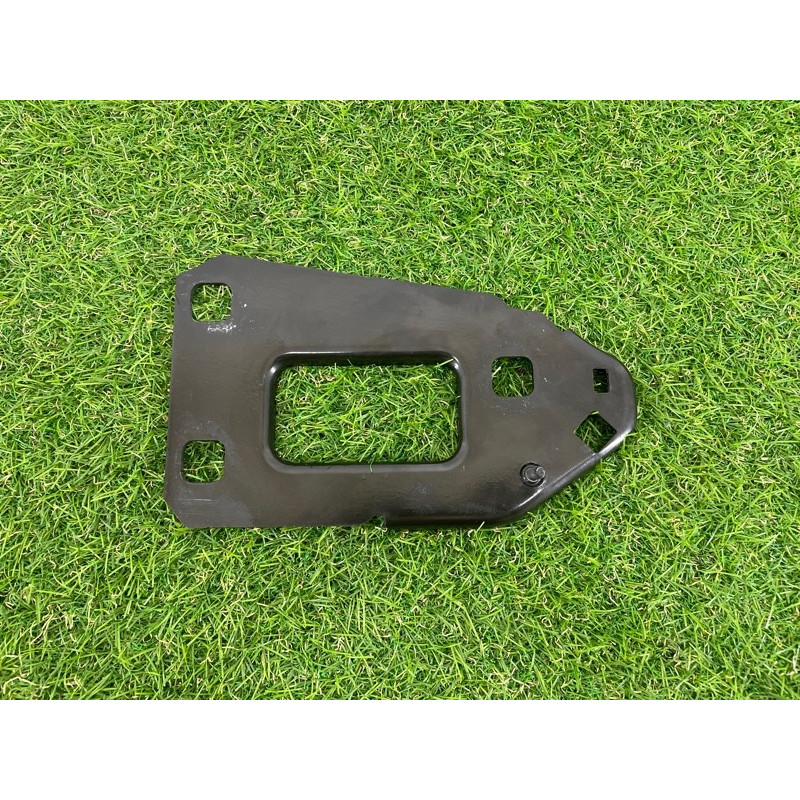 Кронштейн усилителя бампера (стекла и зеркала) AUDI A4 B8 2012 2.0 TFSI 8K0805500