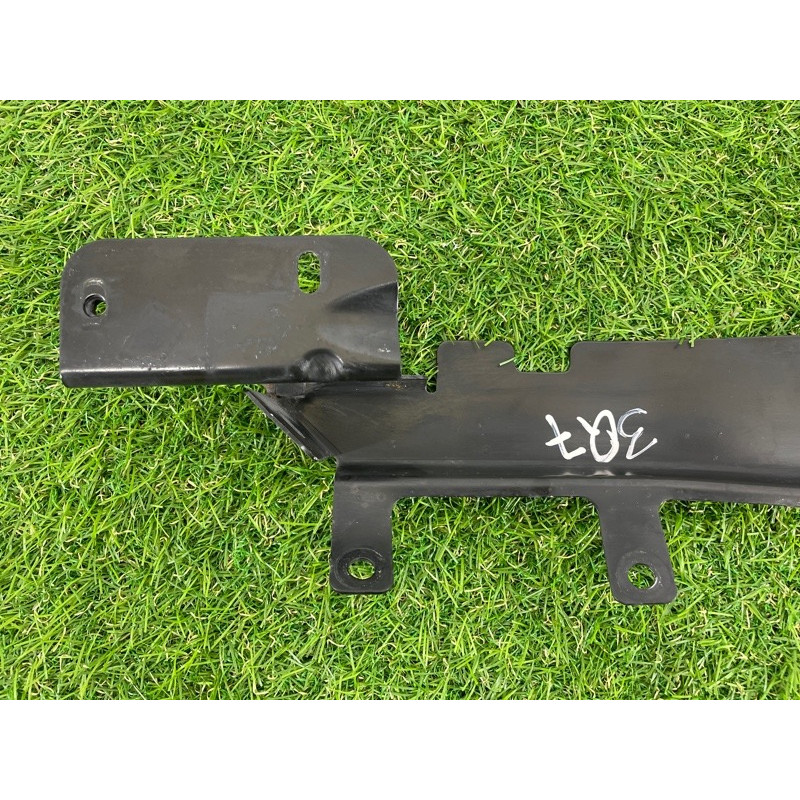 Кронштейн звукового сигнала (кузов и элементы) AUDI Q7 4L 2007 3.6 4L0951229A