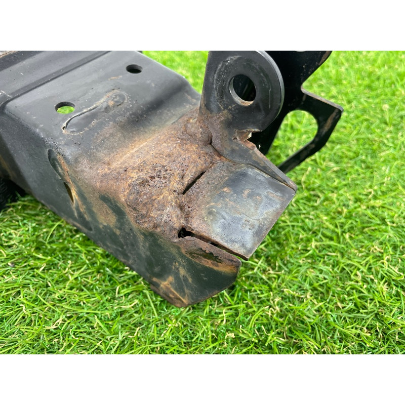 Кронштейн посилювача бампера (скло та дзеркала) AUDI Q7 4L 2007 3.6 4L0807134C