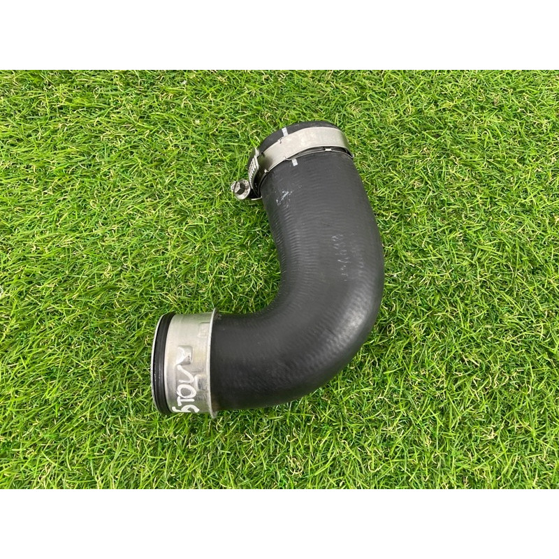 Патрубок интеркулера (двигатель и элементы) Volkswagen Touareg NF 2012 3.0 7P0145708A