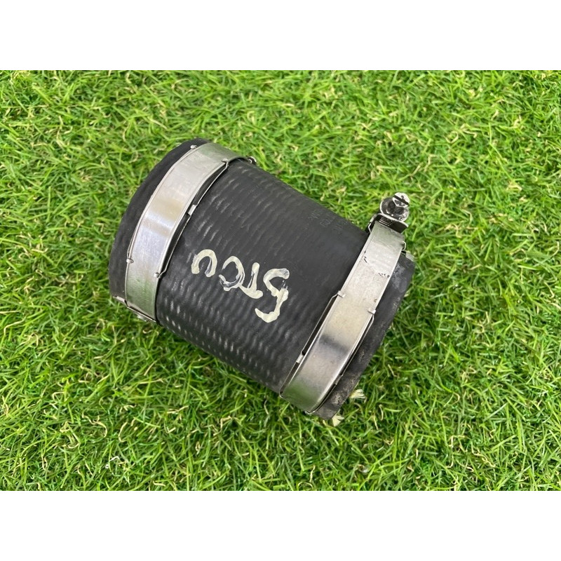 Патрубок интеркулера (двигатель и элементы) Volkswagen Touareg NF 2012 3.0 7P0145709