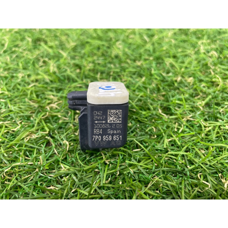 Датчик удара (электрика / датчики) Volkswagen Touareg NF 2011 3.6 7P0959651