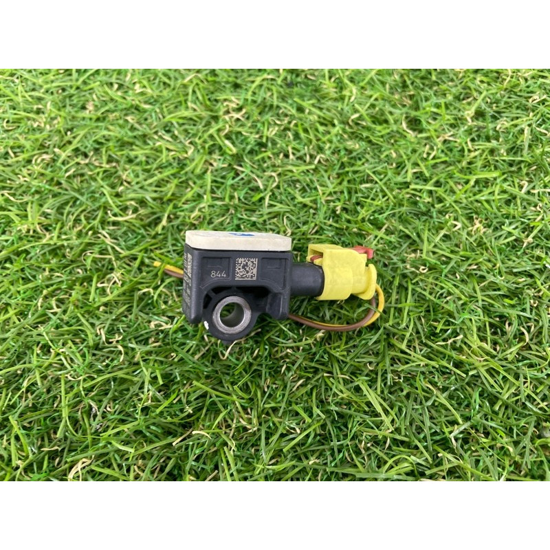 Датчик удара (электрика / датчики) Volkswagen Touareg NF 2012 3.6 7P0959651