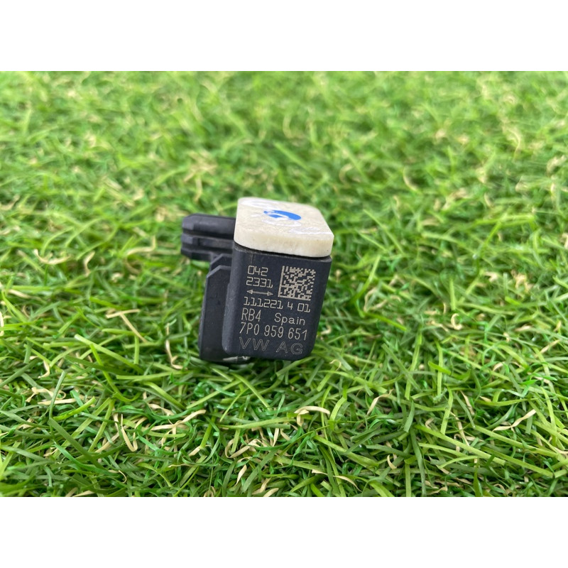 Датчик удара (электрика / датчики) Volkswagen Touareg NF 2012 3.6 7P0959651