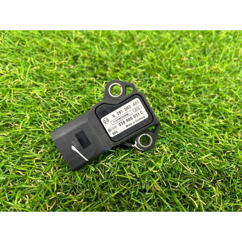 Датчик давления воздуха (электрика / датчики) Volkswagen Touareg NF 2012 3.0 038906051C