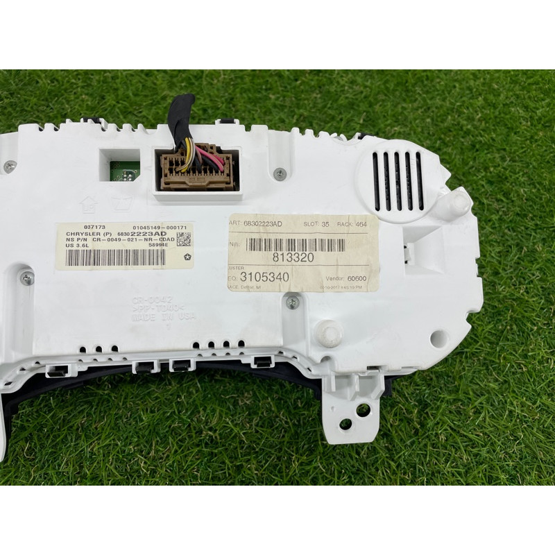 Панель приборов (салон) Jeep Grand Cherokee WK2 2017 3.6 68302223AD