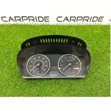 Панель приборов