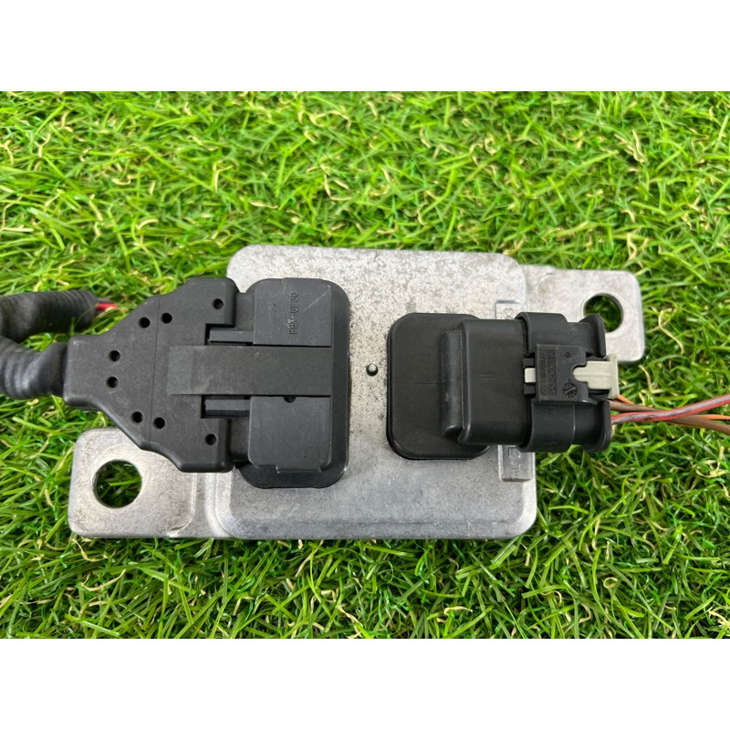 Датчик NOX (электрика двигателя) Volkswagen Touareg NF 2012 3.0 8K0907807D