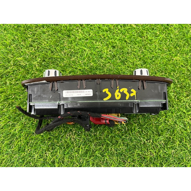 Блок управления климат-контролем (электрика / блоки управления) Volkswagen Touareg NF 2012 3.0 7P6907040BA