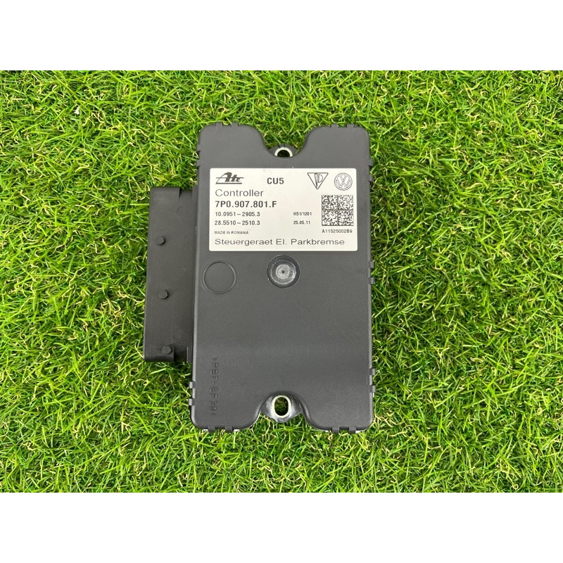 Блок управления стояночным тормозом (электрика / блоки управления) Volkswagen Touareg NF 2012 3.0 7P0907801F