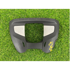 Декоративная крышка двигателя