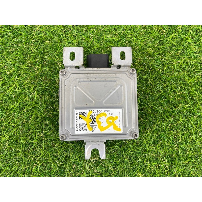 Блок управления топливным насосом (электрика / блоки управления) Volkswagen Touareg NF 2012 3.0 7P0906093B