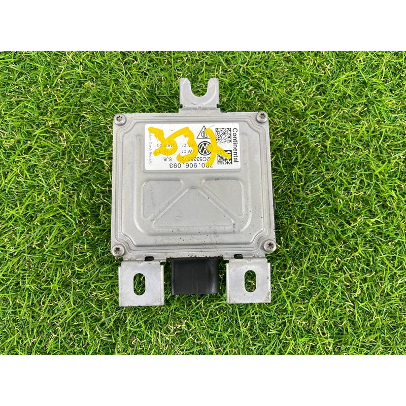 Блок управления топливным насосом (электрика / блоки управления) Volkswagen Touareg NF 2012 3.0 7P0906093B