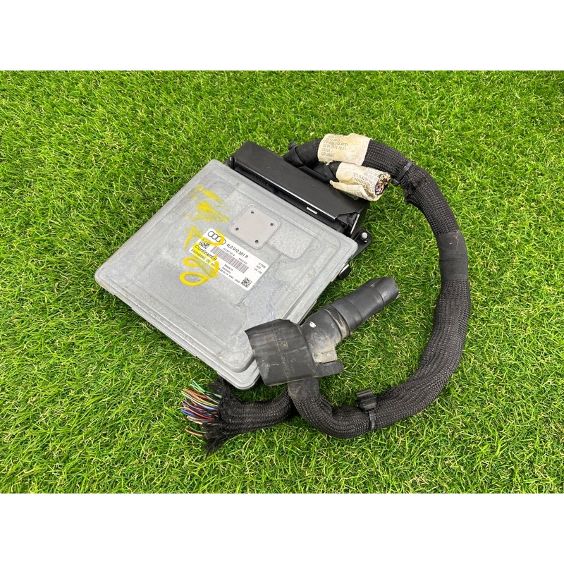 Блок управления двигателем (электрика / блоки управления) AUDI Q7 4L 2014 3.0 TFSi CTWB 4L0910551P