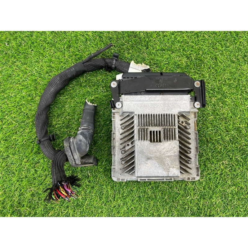 Блок управления двигателем (электрика / блоки управления) AUDI Q7 4L 2014 3.0 TFSi CTWB 4L0910551P