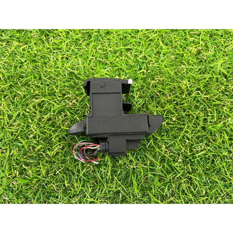 Кнопка стояночного тормоза (электрика / кнопки) PORSCHE CAYENNE 958 2012 4.8 95861325100