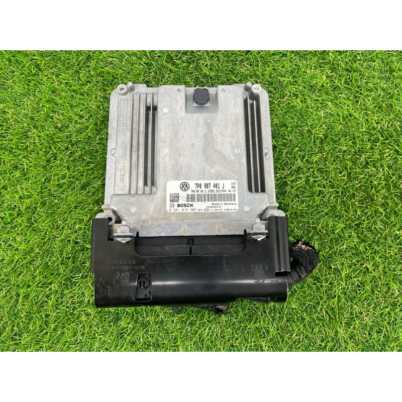 Блок управления двигателем (электрика / блоки управления) Volkswagen Touareg NF 2012 3.0 7P0907401J
