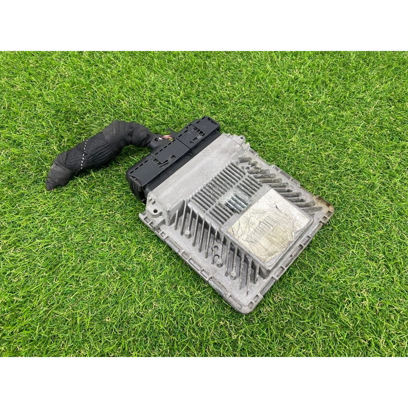 Блок управления двигателем (электрика / блок управления) AUDI A7 4G 2013 3.0 CGXB 4G0907551A4G8