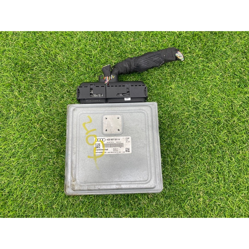 Блок управления двигателем (электрика / блок управления) AUDI A7 4G 2013 3.0 CGXB 4G0907551A4G8
