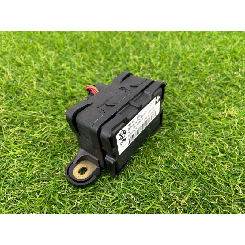 Датчик поперечного ускорения (ESP) (электрика / датчики) Volkswagen Touareg NF 2012 3.0 7P0907652