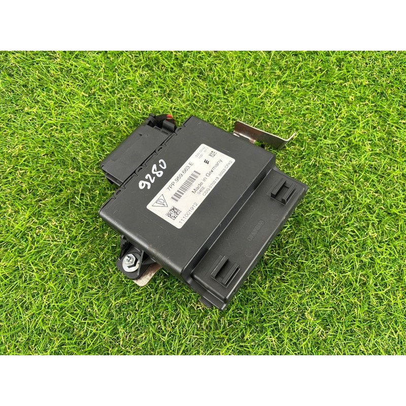 Стабилизатор напряжения (электрика / блоки управления) Volkswagen Touareg NF 2011 3.6 7PP959663E