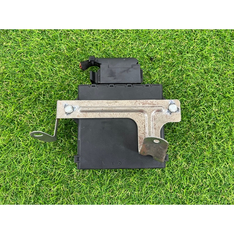 Стабилизатор напряжения (электрика / блоки управления) Volkswagen Touareg NF 2011 3.6 7PP959663E