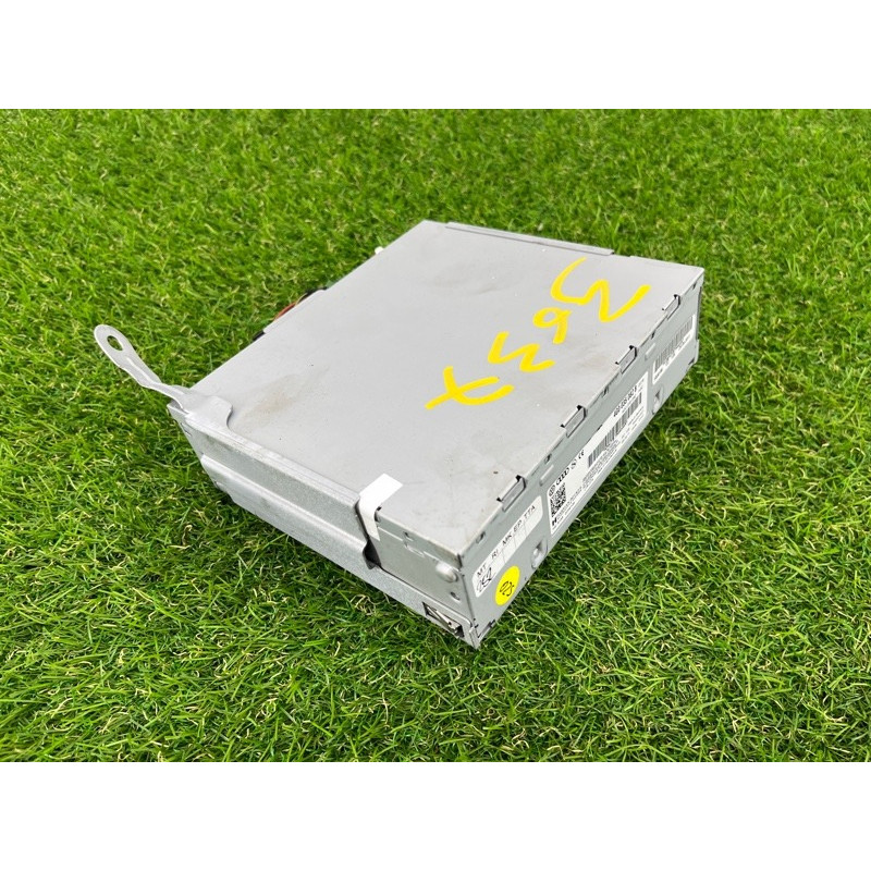 Блок радиоприемника (электрика / блоки управления) Volkswagen Touareg NF 2012 3.0 4G0035080B