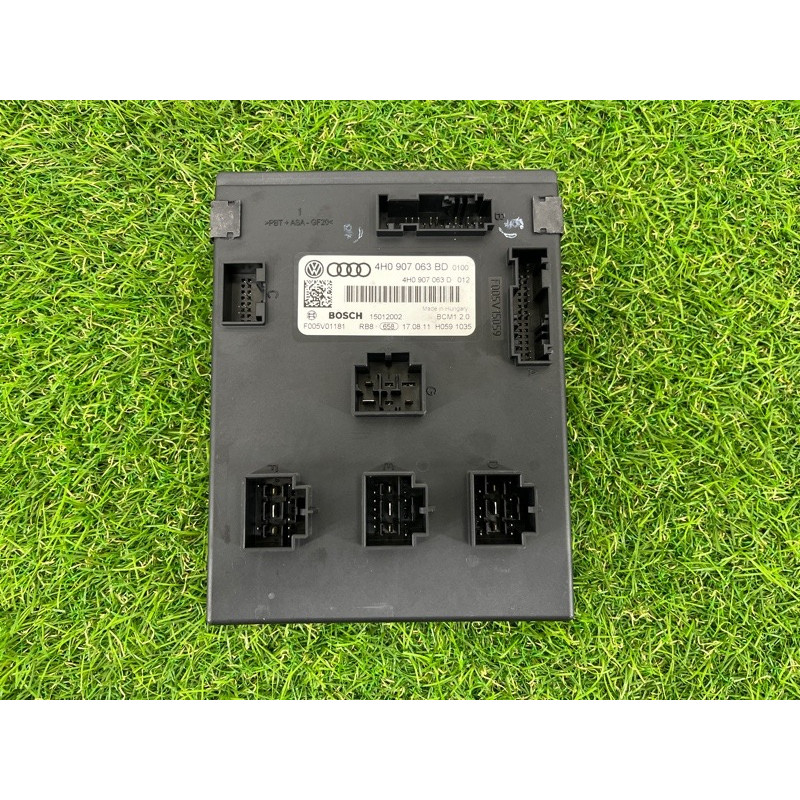 Блок комфорта (электрика / блоки управления) Volkswagen Touareg NF 2012 3.0 4H0907063BD