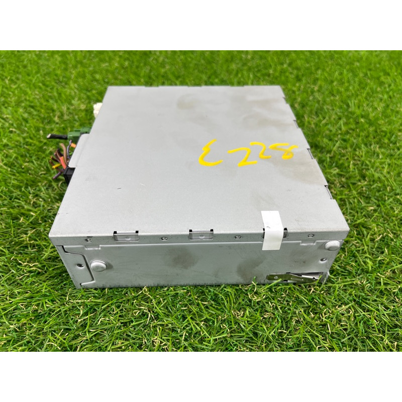 Блок радиоприемника (электрика / блоки управления) Volkswagen Touareg NF 2012 3.6 4G0035080B