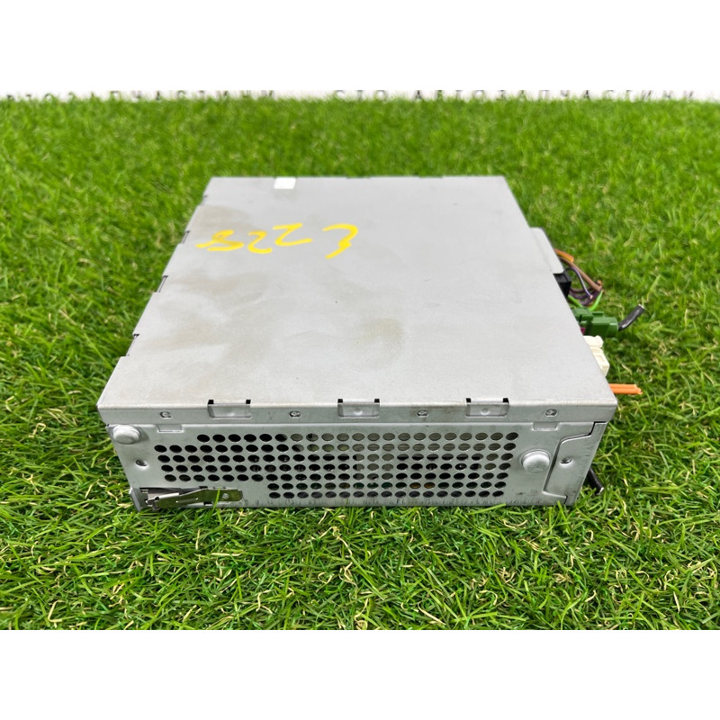 Блок радиоприемника (электрика / блоки управления) Volkswagen Touareg NF 2012 3.6 4G0035080B