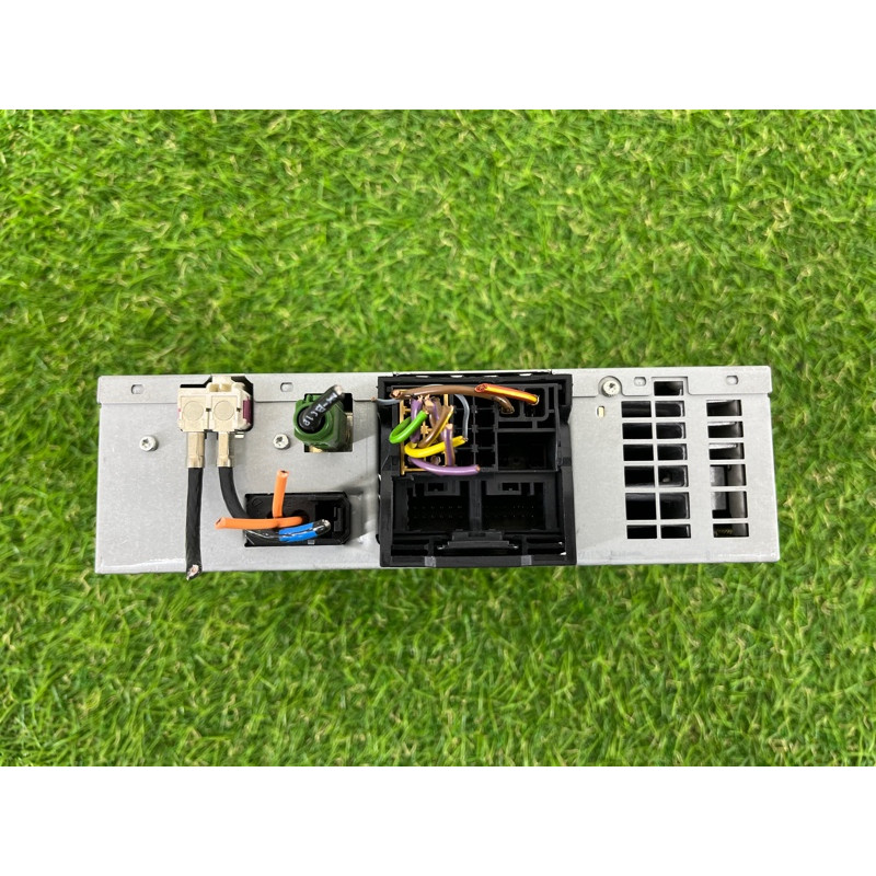 Блок радиоприемника (электрика / блоки управления) Volkswagen Touareg NF 2012 3.6 4G0035080B