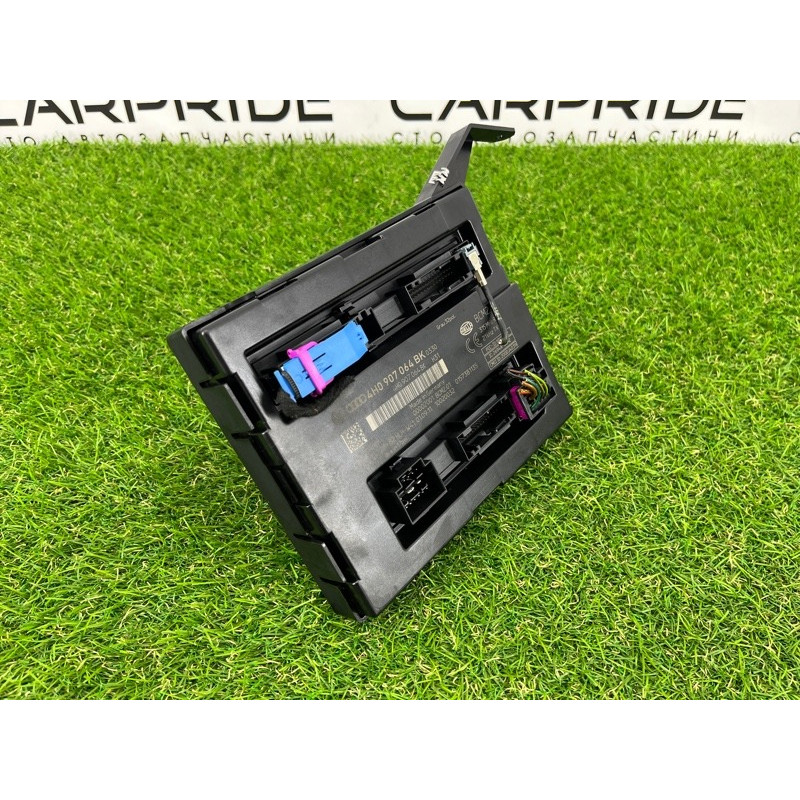 Модуль BCM (электрика / блоки управления) Volkswagen Touareg NF 2012 3.0 4H0907064BK