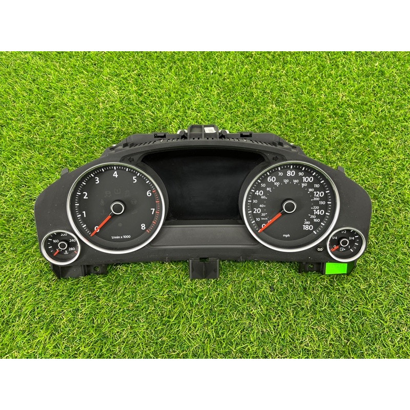 Панель приборов (салон) Volkswagen Touareg NF 2012 3.6 7P6920981S