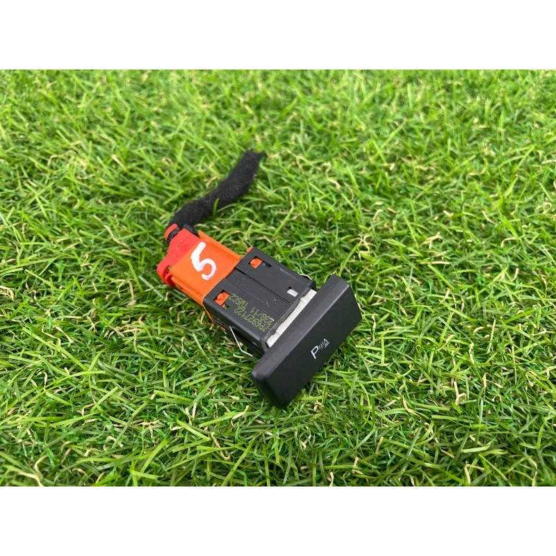 Кнопка парктроника (электрика / кнопки) Volkswagen Touareg NF 2012 3.0 7P6927122