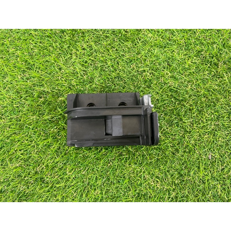 Кронштейн шторки багажника (салон) BMW X5 E70 2012 3.0 N55 51477145941