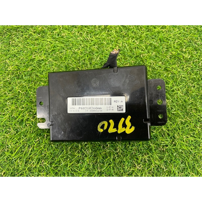 Блок управления климат-контролем (электрика / блок управления) Jeep Grand Cherokee WK2 2017 3.6 68310360AA