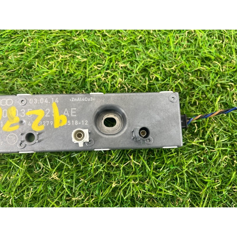 Усилитель антенны (электрика) AUDI Q7 4L 2014 3.0 TFSi CTWB 4L0035225AE