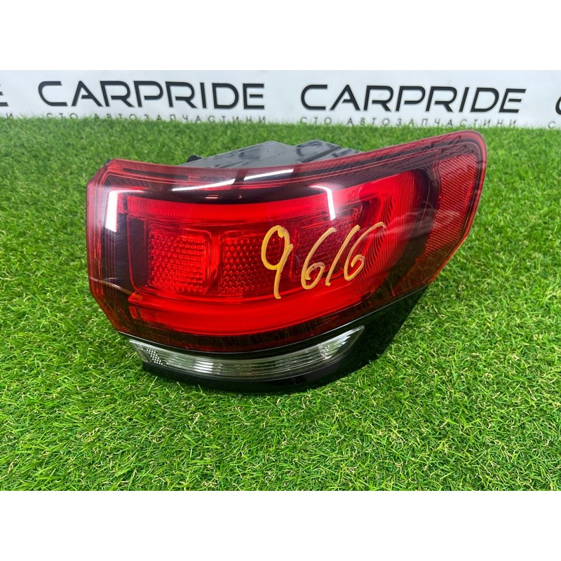 Задний фонарь (оптика) Jeep Grand Cherokee WK2 2016 3.6 68142942AF