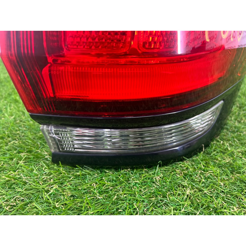 Задний фонарь (оптика) Jeep Grand Cherokee WK2 2016 3.6 68142942AF