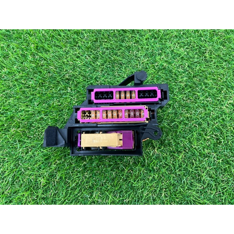 Блок предохранителей (электрика) AUDI A4 B8 2012 2.0 TFSI 8K0971846