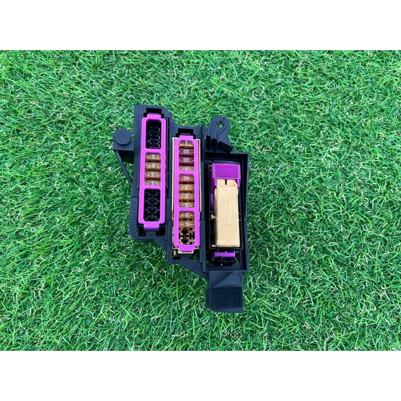 Блок предохранителей (электрика) AUDI A4 B8 2012 2.0 TFSI 8K0971846