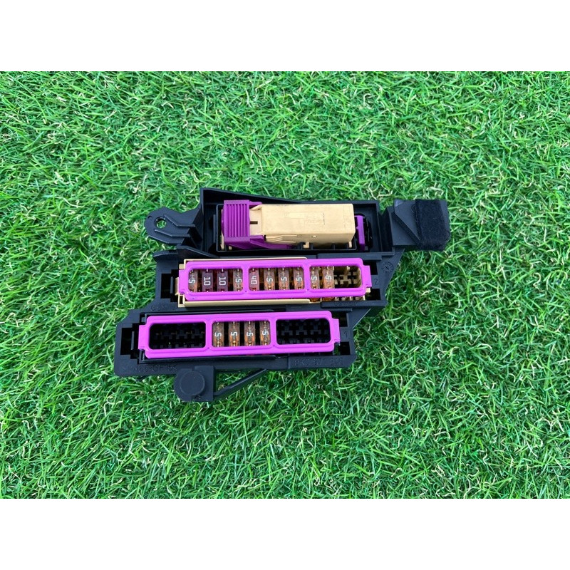 Блок предохранителей (электрика) AUDI A4 B8 2012 2.0 TFSI 8K0971846