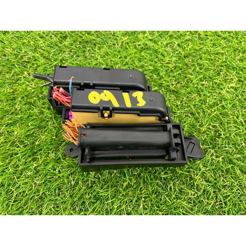 Блок предохранителей (электрика) AUDI A4 B8 2012 2.0 TFSI 8K0971846