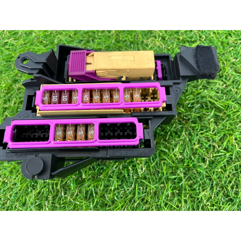 Блок предохранителей (электрика) AUDI A4 B8 2012 2.0 TFSI 8K0971846